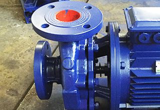 Close coupled centrifugal pump